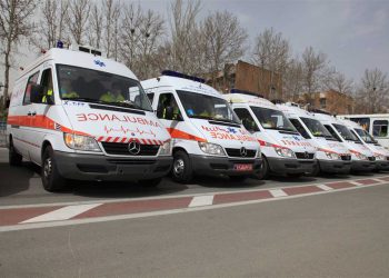 ۲۹ آمبولانس و ۳ بالگرد در مرز خسروی آمادەی خدمت رسانی به زایرین اربعین هستند