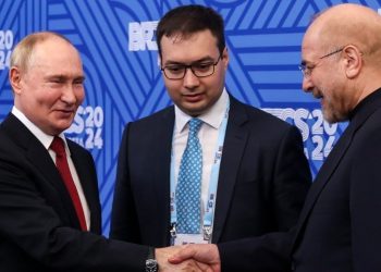 دلار از معاملات ایران و روسیه حذف شد