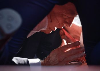 حمله به ترامپ، «فصل تاریک جدیدی» در سیاست آمریکا است