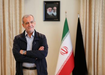 جناب آقای دکتر پزشکیان؛ مردم کردستان میخواهند در فرآیند توسعه ملی کشور نقش آفرین باشند