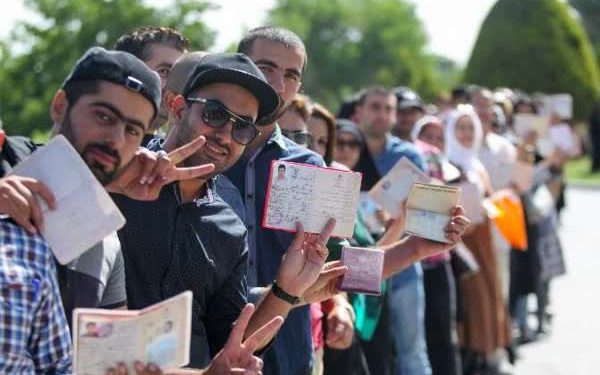 پیروزی مشارکت بر تحریم…!