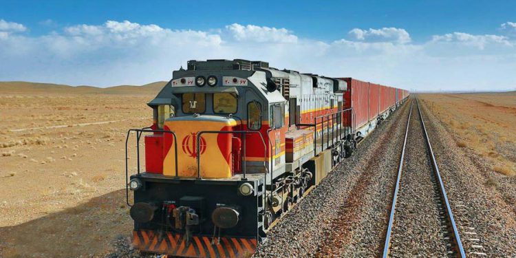 هزینەی حمل کالا از کردستان به سایر نقاط کشور ۵۰ درصد کاهش یافته است