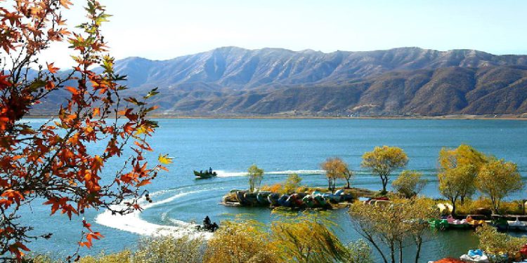 بازدید ۴ میلیون گردشگر از دریاچه زریوار مریوان