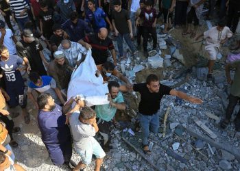 جنایت هولناک صهیونیست‌ها علیه نمازگزاران در غزه/ 100 فلسطینی به شهادت رسیدند