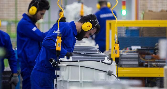 820 واحد تولیدی فعال در کردستان مستقر هستند