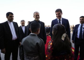 تحلیلگر سیاسی در گفتگو  با جام کوردی: سفر پزشکیان تاثیرات مثبتی بر روابط بغداد – اربیل خواهد گذاشت