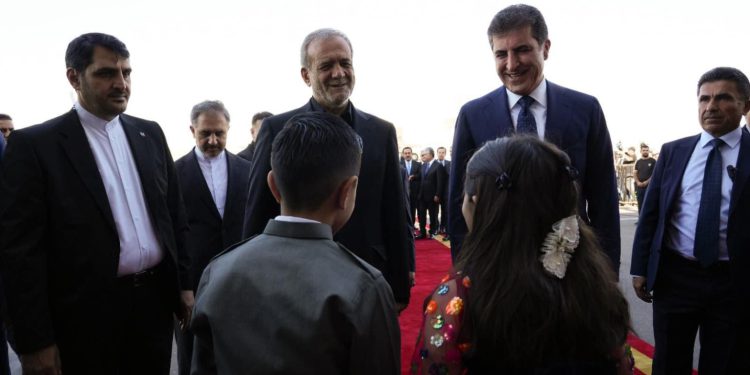 تحلیلگر سیاسی در گفتگو با جام کوردی: سفر پزشکیان تاثیرات مثبتی بر روابط بغداد – اربیل خواهد گذاشت