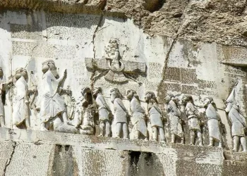 المان مجموعه ی تاریخی بیستون بزودی با استانداردهای بین المللی معرفی می شود