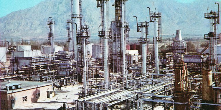 با همکاری طرف عراقی پالایشگاه منطقهی آزاد تجاری قصرشیرین احداث می شود