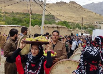 جشنواره «انگور کندوله» و «سیبِ سرتخت» پاییز امسال در صحنه برگزار می‌شود