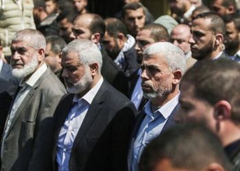 مقاومت همانند ققنوس دوباره سربر خواهد آورد