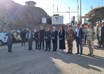 نشست مشترک فرمانداران مرزی پاوه و حلبچه برای توسعه مرز شوشمی