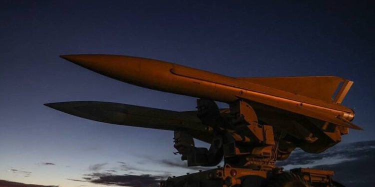 اطلاعیه رسمی قرارگاه پدافند هوایی ایران: رهگیری موفق موشکهای اسرائیل