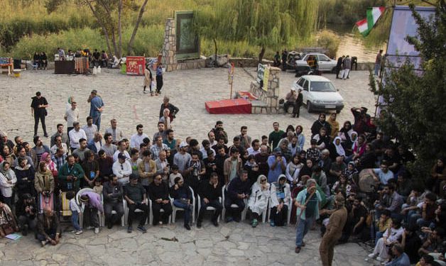 تئاتر خیابانی مریوان جایگاه جهانی پیدا کرده است