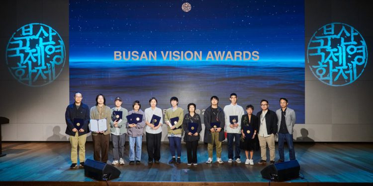 برندگان بیست و نهمین دوره جشنواره بینالمللی فیلم «بوسان» معرفی شدند + تصاویر
