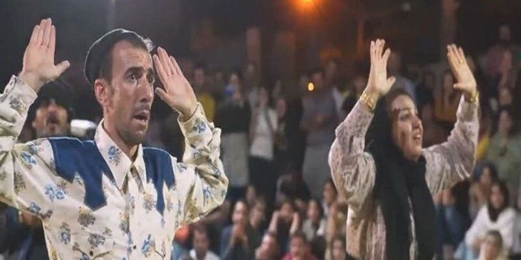 نمایش خیابانی «بی هیلان» به جشنواره بینالمللی تئاتر خیابانی کرکوک راه یافت