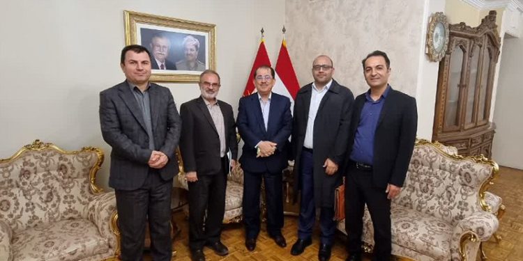 نشست مشترک رییس پردیس خودگردان دانشگاه تربیت مدرس با نماینده اقلیم کردستان