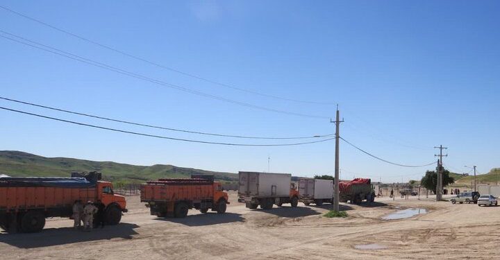 تردد ۳۴۹ هزار دستگاه کامیون کالای صادراتی در مرزهای کرمانشاه