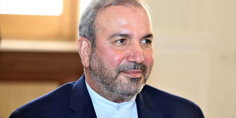 تاکید سفیر ایران در عراق بر لزوم همکاری مستمر میان دو کشور