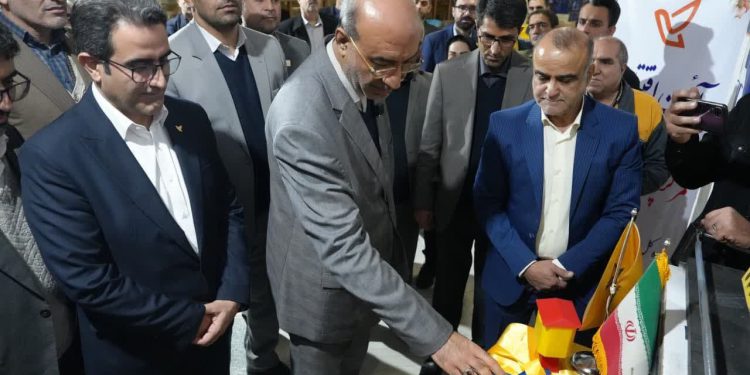 اولین خط تجزیه و مبادلات هوشمند پست در غرب کشور افتتاح شد/  پیشتازی کرمانشاه در هوشمندسازی خدمات پستی
