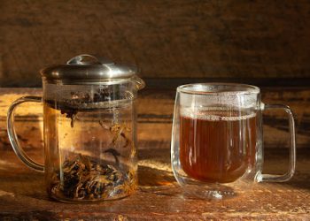هشدار‌های ویژه درخصوص مصرف بیش از حد چای سیاه و سبز