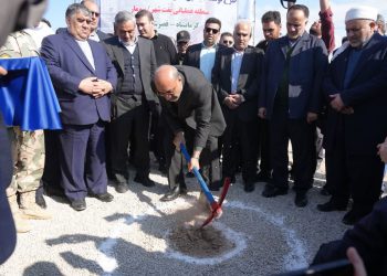 آغاز عملیات اجرایی توسعه ۳ میدان نفتی کرمانشاه با حضور مسئولان ملی و استانی/ ۲۳۵ میلیون دلار سرمایه‌گذاری با ۵۰۰ نفر اشتغالزایی