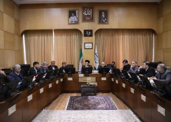 پرداخت ۱۲ هزار میلیارد تسهیلات برای توسعه واحدهای خودروسازی در کرمانشاه/ کاهش اعمال محدودیت برق  واحدهای کم‌مصرف و صنایع غذایی استان