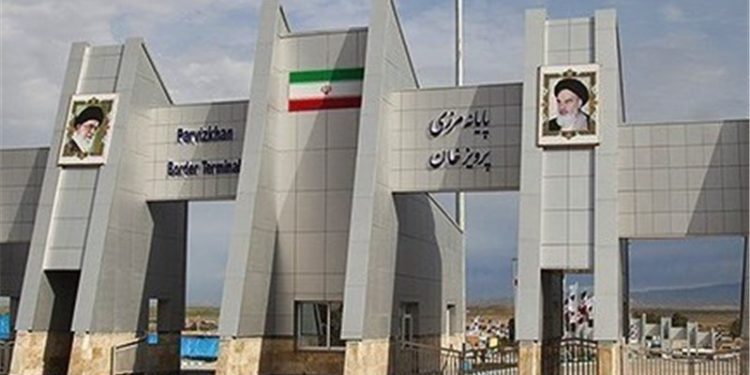 تردد ۱.۵ میلیون مسافر از پایانههای مرزی خسروی و پرویزخان
