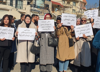 تجمع اعتراضی معلمان حق‌التدریسی در سلیمانیه