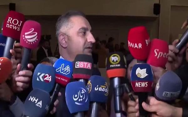 اختلافات سیاسی و فنی مانع حل بحران حقوق اقلیم کردستان می شود