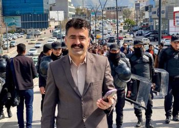 اعتصابات و اعتراضات فراگیر کارمندان و معلمان اقلیم کردستان آغاز می شود