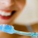 پوسیدگی دندان و ایجاد بیماریهای لثه از عواقب عدم تعویض به موقع مسواک ها