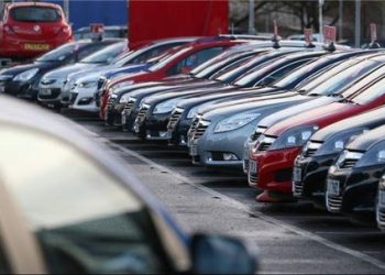 میانگین سنی وسایل نقلیه در آمریکا