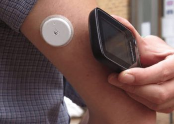 آیا دستگاه‌های هوشمند اندازه‌گیری قند خون مورد تایید هستند؟