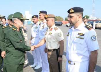 پهلو گرفتن ناوگروه نیروی دریایی سپاه ایران در بندر شارجه امارات