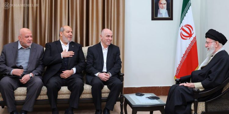 آیت الله خامنهای در دیدار هیئت حماس: شما بر رژیم صهیونیستی و در واقع بر امریکا غلبه کردید