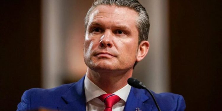 “برقراری صلح از طریق زور” ماموریت ترامپ بە وزیرخارجە آمریکا