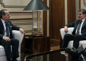 مهم ترین محورهای دیدار بارزانی و کاردار سفارت آمریکا؛ صادرات نفت و تشکیل کابینە جدید