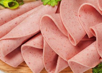 ضرورت کنترل مستمر میزان دقیق نیترات‌ها در فرآورده‌های گوشتی