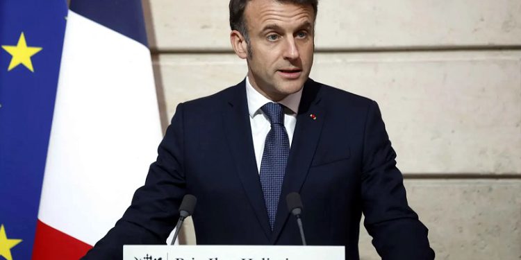 ماکرون: باید نیروهای دموکراتیک سوریه به نیروهای ملی سوریه ملحق شوند