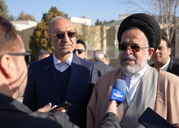 دستیار ویژه رئیس جمهور و رئیس شورای امور اقوام، ادیان و مذاهب:  کرمانشاه نماد همزیستی مسالمت آمیز همه ادیان و مذاهب مختلف است/ دولت دکتر پزشکیان دولت ترکیبی است، نه دولت جناحی