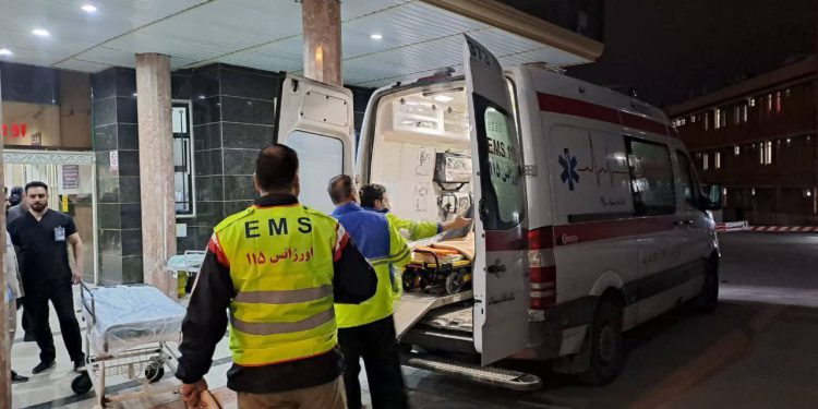 واژگونی اتوبوس زائران عتبات عالیات در محور اسلامآبادغرب – کرمانشاه / ۳۹ نفر مصدوم شدند