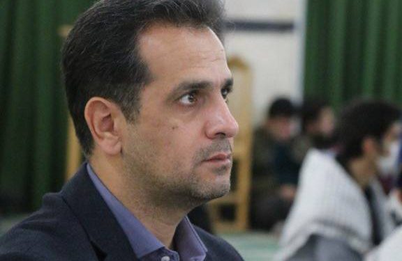 آماده باش نیروهای خدماتی در شهرداری کرمانشاه/ پاکسازی تمامی انهار برای جلوگیری از آبگرفتگی