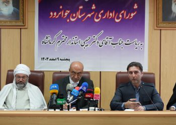 استاندار کرمانشاه: دنبال فعال‌سازی گردشگری تجاری به عنوان موتور محرک رونق اقتصادی در جوانرود هستیم/ منطقه اورامانات سرشار از ظرفیت‌های گردشگری است
