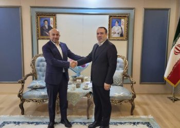 دیدار نماینده صلیب سرخ جهانی در اقلیم کردستان با سرکنسول ایران