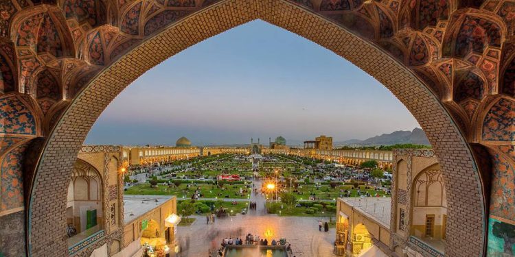 آغاز بزرگ‌ترین رویداد گردشگری خارجی؛ ۱۰۰ توراپراتور معروف جهان به اصفهان می‌روند