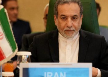 عراقچی ضمن هشدار بە رژیم صهیونیستی؛ برنامه هسته ای ایران را نمی توان با حمله نظامی نابود کرد