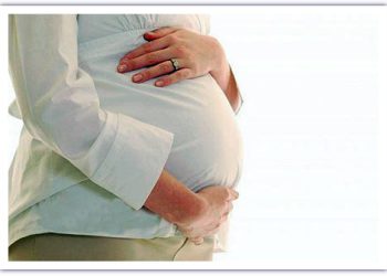 مادران در چه مقطعی از بارداری مجاز به روزه گرفتن هستند؟