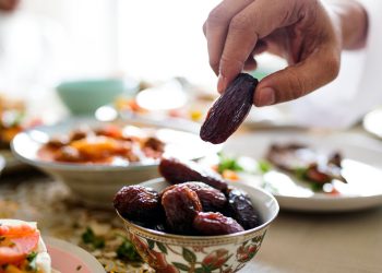 مدیرکل دفتر تغذیه جامعه وزارت بهداشت از اهمیت تغذیه سالم در ماه رمضان می گوید