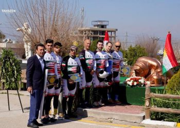 استقبال بی‌نظیر مسئولان محلی و رسانه‌های حلبچه از کاروان دوچرخه سواری کرمانشاه+ تصویر